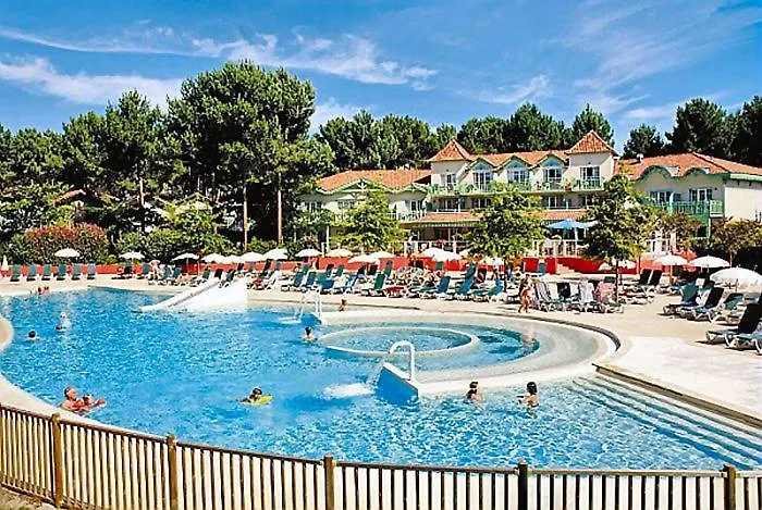 Très Bel Avec Piscine Au Domaine Du Golf 2 * Lacanau