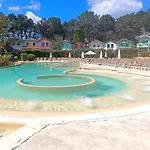 Très Bel Avec Piscine Au Domaine Du Golf 2 *